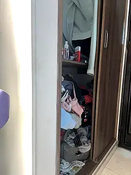 evelyn 1702 online show from 11/15/25, 07:54