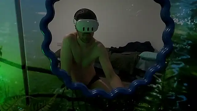 Snapshot of welcome-to-the-jungle chatting on 02/17/26, 10:38 welcome-to-the-jungle online show from 02/17/26, 10:38