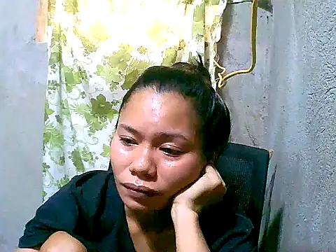 Snapshot of Sweeetgurll chatting on 11/28/25, 05:10 Sweeetgurll online show from 11/28/25, 05:10