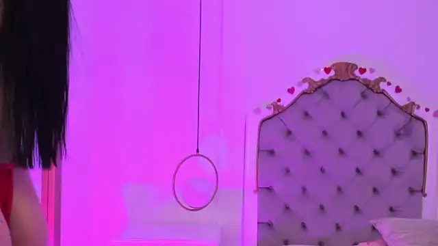 Snapshot of Alison_Carde05 chatting on 02/14/26, 11:29 Alison Carde05 online show from 02/14/26, 11:29