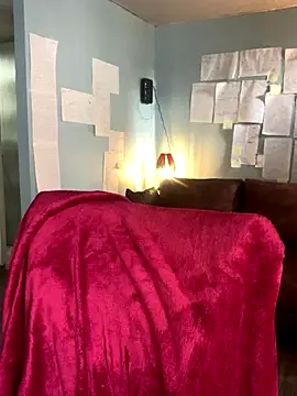 Snapshot of Canneela chatting on 11/19/25, 05:02 Canneela online show from 11/19/25, 05:02