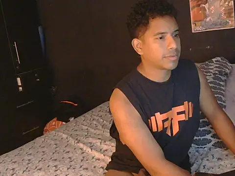 latinboybigdick online show from 12/21/25, 03:35