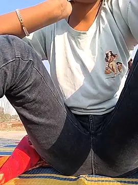 Antique-stickchart-couple online show from 11/07/25, 02:33