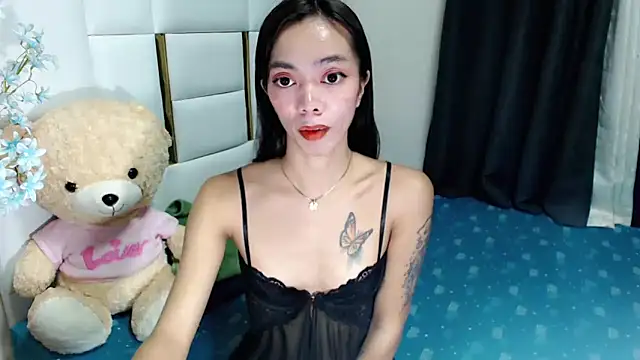 Snapshot of diamondnaked_ chatting on 09/13/25, 06:18 diamondnaked online show from 09/13/25, 06:18