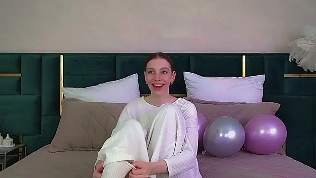 VeronicaVances online show from 06/12/26, 06:29