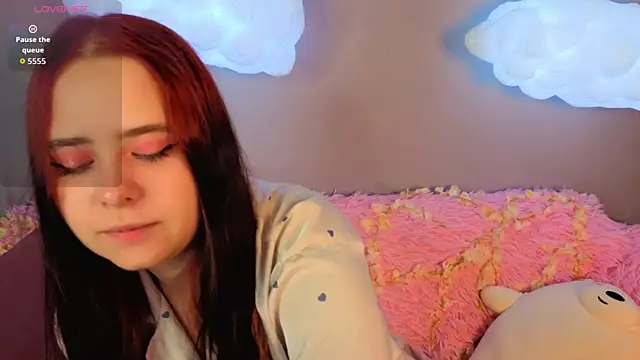 Alis Platt online show from 05/11/26, 01:00