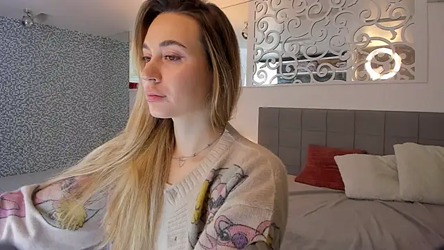 Snapshot of AlexaWilds chatting on 02/13/26, 06:31 AlexaWilds online show from 02/13/26, 06:31