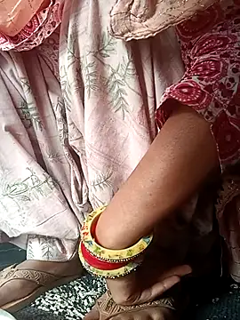 Snapshot of sweet_parul chatting on 11/10/25, 02:54 sweet parul online show from 11/10/25, 02:54