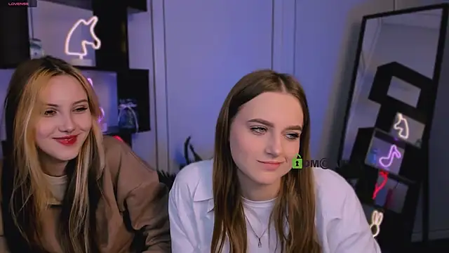 aria moo online show from 09/30/25, 08:41