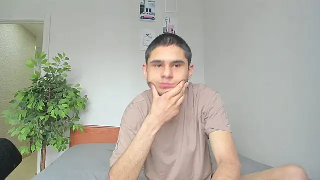 Snapshot of Kelly_Gerzikaa chatting on 05/14/26, 11:39 Kelly Gerzikaa online show from 05/14/26, 11:39