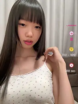 Snapshot of xinyu789 chatting on 05/30/26, 02:25 xinyu789 online show from 05/30/26, 02:25