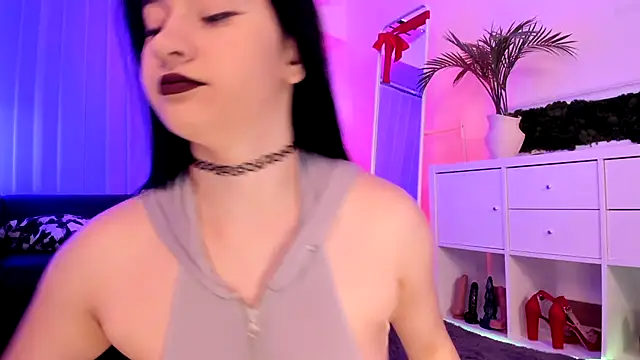 Mary Lori online show from 06/12/26, 06:34