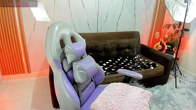 Snapshot of Juanitarubia chatting on 10/06/25, 05:54 Juanitarubia online show from 10/06/25, 05:54