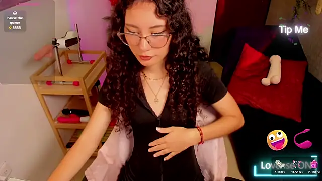 Krysten Riter online show from 06/03/26, 02:44