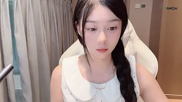 Makinghappymyself  online show from 11/05/25, 07:30