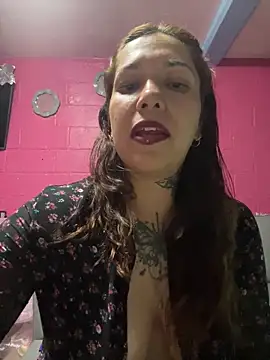 Snapshot of emperatrixsex chatting on 05/18/26, 04:07 emperatrixsex online show from 05/18/26, 04:07