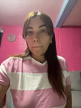 Snapshot of emperatrixsex chatting on 06/11/26, 03:04 emperatrixsex online show from 06/11/26, 03:04