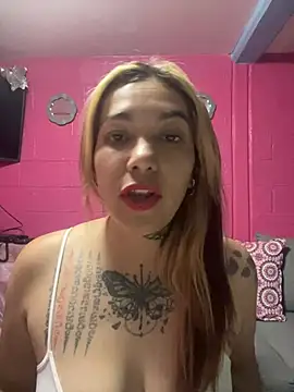 Snapshot of emperatrixsex chatting on 07/25/26, 03:04 emperatrixsex online show from 07/25/26, 03:04