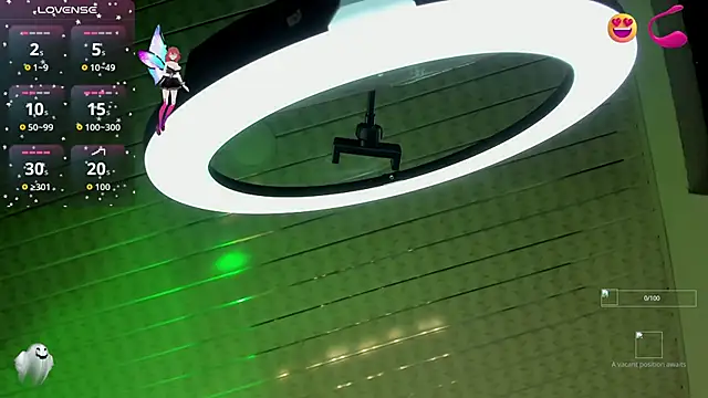 Snapshot of Zahra_milks chatting on 10/31/25, 02:29 Zahra milks online show from 10/31/25, 02:29