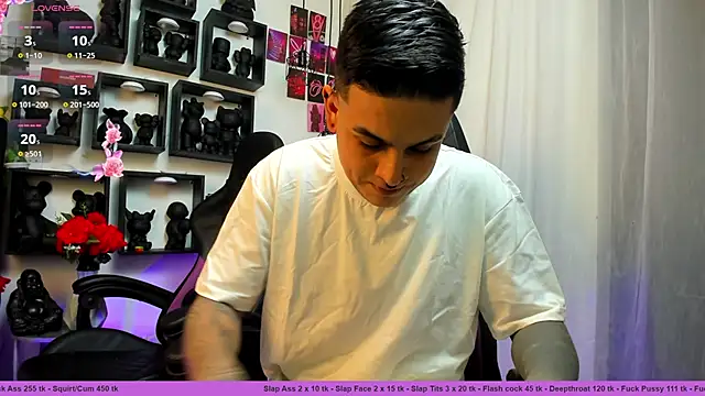 Snapshot of Sarahandzack chatting on 10/10/25, 09:58 Sarahandzack online show from 10/10/25, 09:58