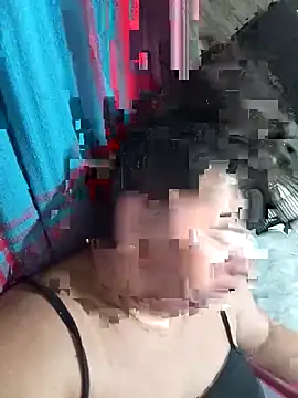 Snapshot of Ravena2290 chatting on 12/22/25, 12:46 Ravena2290 online show from 12/22/25, 12:46