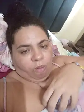 Snapshot of Ravena2290 chatting on 02/24/26, 04:05 Ravena2290 online show from 02/24/26, 04:05