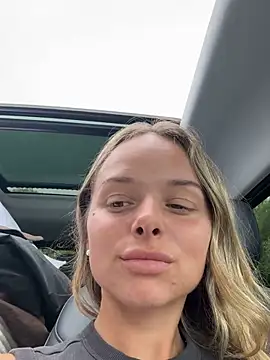 KayleeBella online show from 05/01/26, 12:43