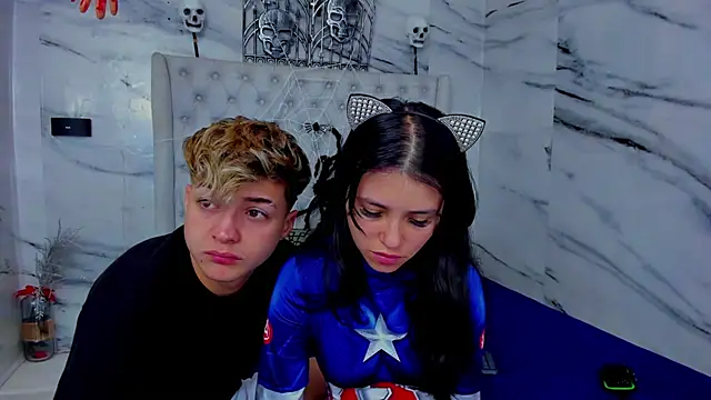 Snapshot of Ari_and_Storm chatting on 10/26/25, 02:12 Ari and Storm online show from 10/26/25, 02:12