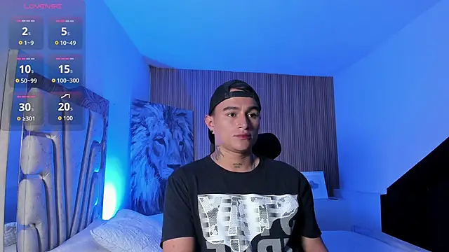 LiamDeep online show from 10/10/25, 05:45