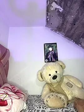 Snapshot of Melody_rouxxx chatting on 12/19/25, 12:06 Melody rouxxx online show from 12/19/25, 12:06