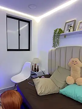 Snapshot of SunshineLizzy chatting on 11/07/25, 12:38 SunshineLizzy online show from 11/07/25, 12:38