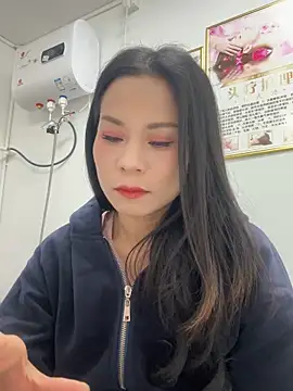 Baby-mmm online show from 11/27/25, 05:53