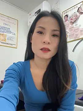 Baby-mmm online show from 12/18/25, 07:25