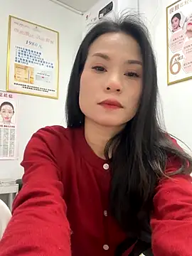 Baby-mmm online show from 12/22/25, 07:16