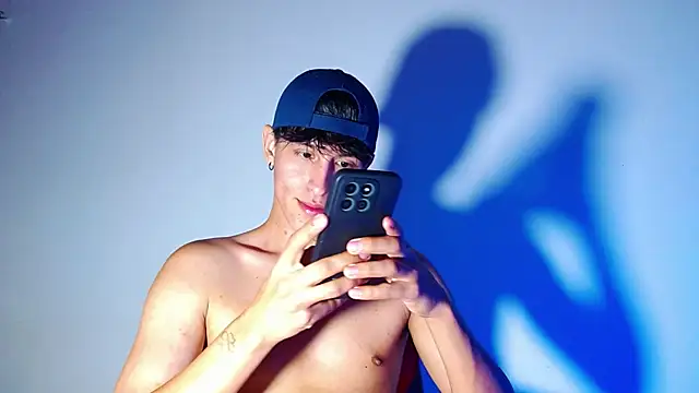 rowanbigboy23 online show from 12/20/25, 11:56