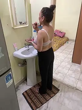 Snapshot of stargroup chatting on 11/07/25, 02:17 stargroup online show from 11/07/25, 02:17