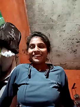 Snapshot of Jyoti_thakurr chatting on 09/16/25, 09:16 Jyoti thakurr online show from 09/16/25, 09:16