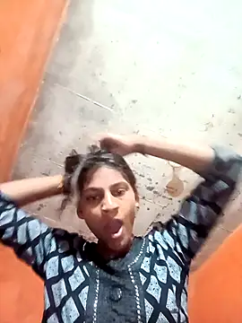 Snapshot of Jyoti_thakurr chatting on 09/22/25, 11:40 Jyoti thakurr online show from 09/22/25, 11:40