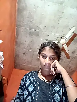 Snapshot of Jyoti_thakurr chatting on 10/15/25, 10:54 Jyoti thakurr online show from 10/15/25, 10:54