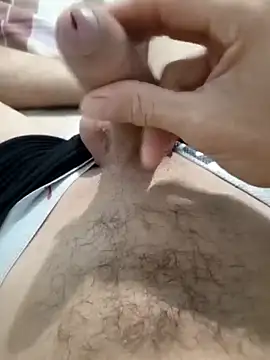 Snapshot of kelvinjesus34 chatting on 10/25/25, 03:47 kelvinjesus34 online show from 10/25/25, 03:47