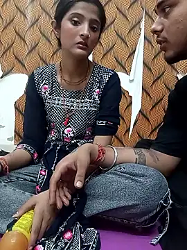 romantic couple1 online show from 09/28/25, 03:12