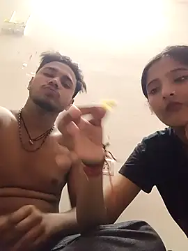 romantic couple1 online show from 10/19/25, 03:18