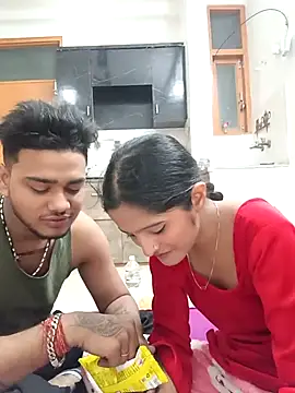 romantic couple1 online show from 12/14/25, 12:38