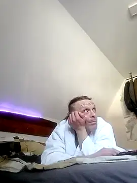 Kuba Gd online show from 04/28/26, 04:01