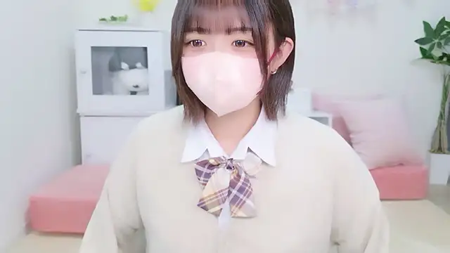 Snapshot of Hinata_Sun chatting on 10/04/25, 10:46 Hinata Sun online show from 10/04/25, 10:46
