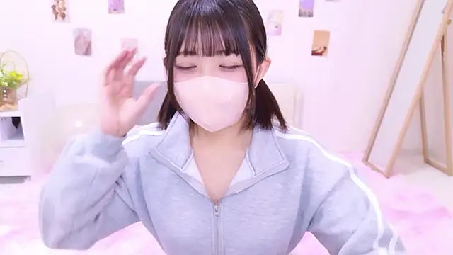 Snapshot of Hinata_Sun chatting on 11/22/25, 02:49 Hinata Sun online show from 11/22/25, 02:49