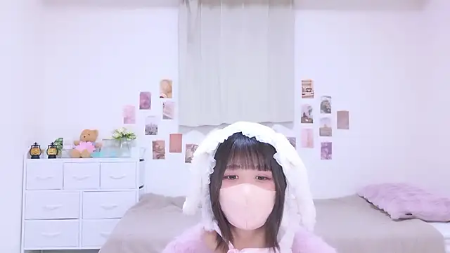 Snapshot of Hinata_Sun chatting on 11/27/25, 10:06 Hinata Sun online show from 11/27/25, 10:06