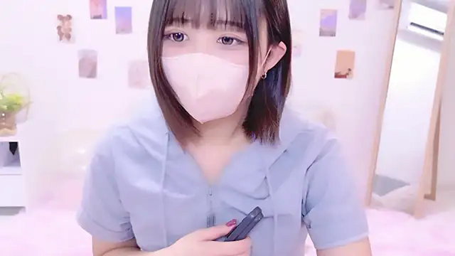 Snapshot of Hinata_Sun chatting on 12/02/25, 01:05 Hinata Sun online show from 12/02/25, 01:05