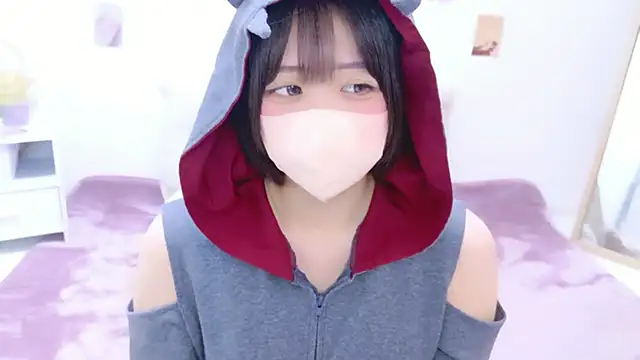 Hinata Sun online show from 06/09/26, 12:39