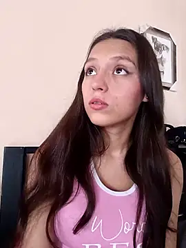 Snapshot of Lahila_ chatting on 02/17/26, 03:29 Lahila online show from 02/17/26, 03:29